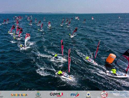 THE OPENSKIFF WORLD CHAMPIONSHIP GETS UNDERWAY: THREE RACES AND A BEAUTIFUL MISTRAL ON DAY ONE
